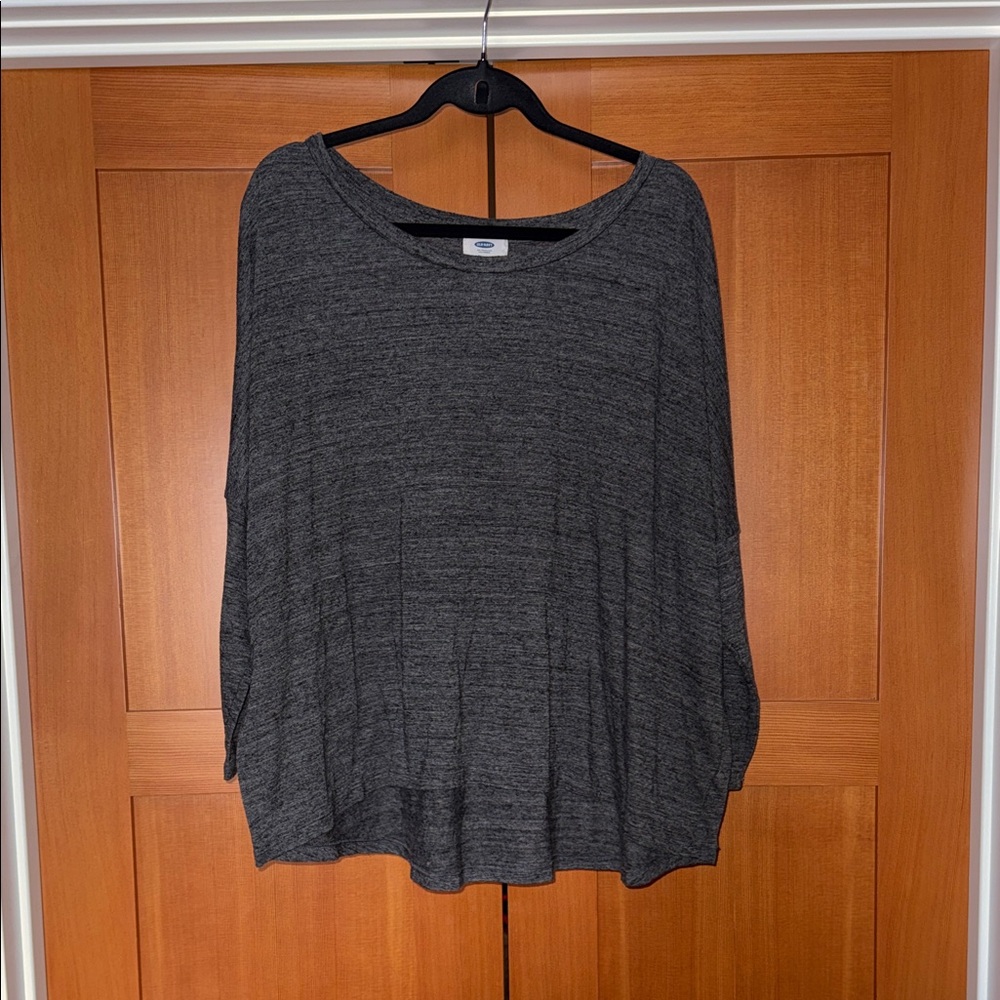 Old Navy Charcoal Long Sleeve Top